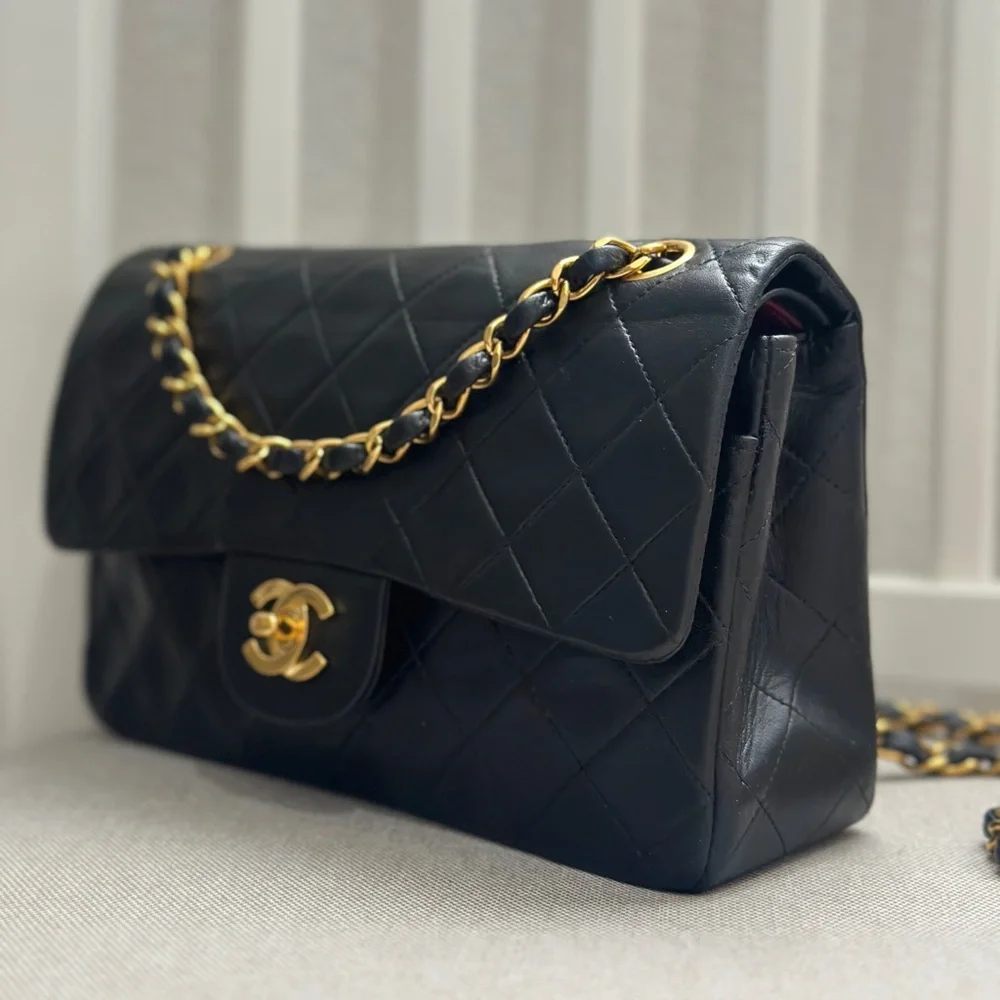 ❌ SOLD ❌ CHANEL VINTAGE Small Classic Flap 24K Gold - Picture 3 of 16